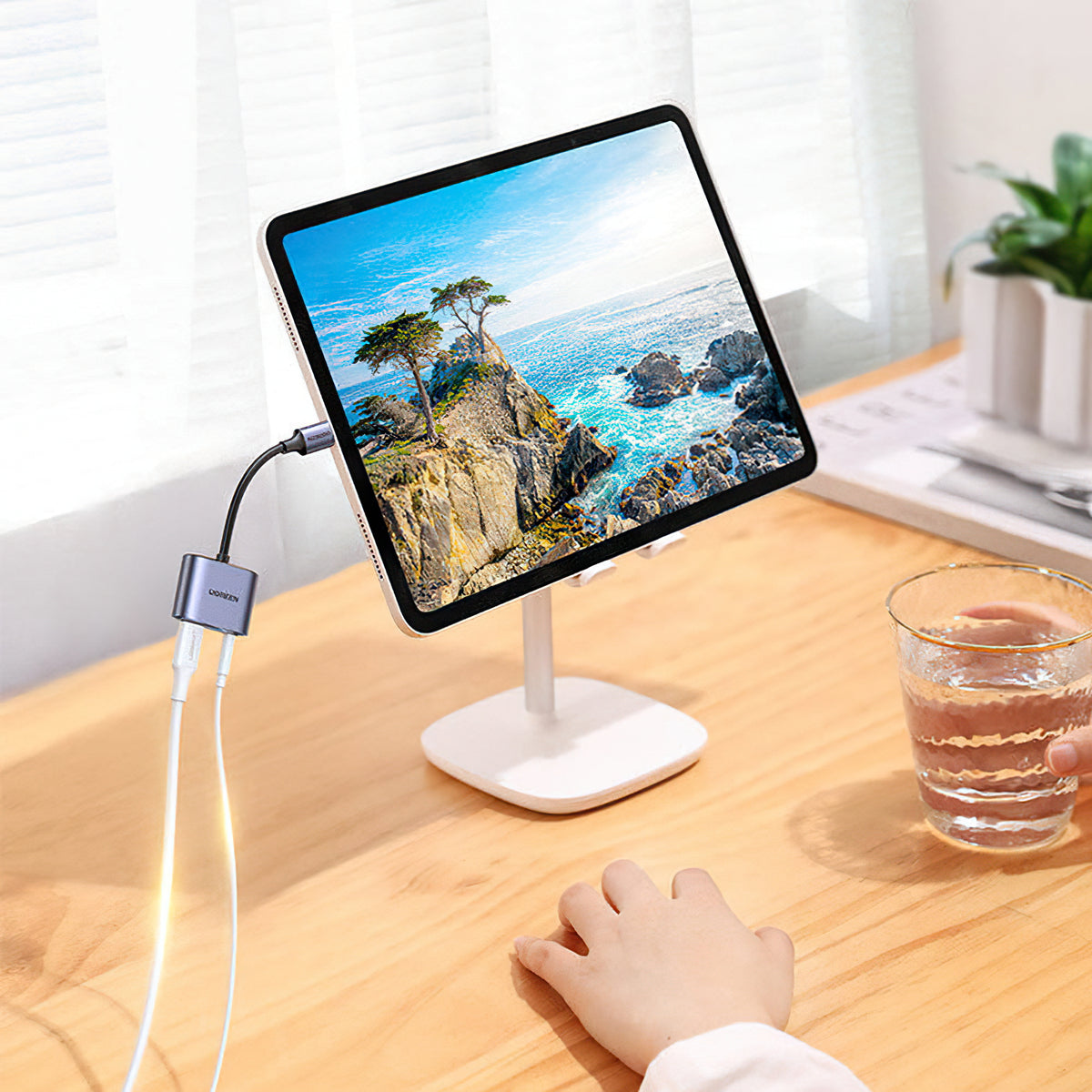 Audio adapter USB-C - 3.5mm / USB-C UGREEN CM231, Siv