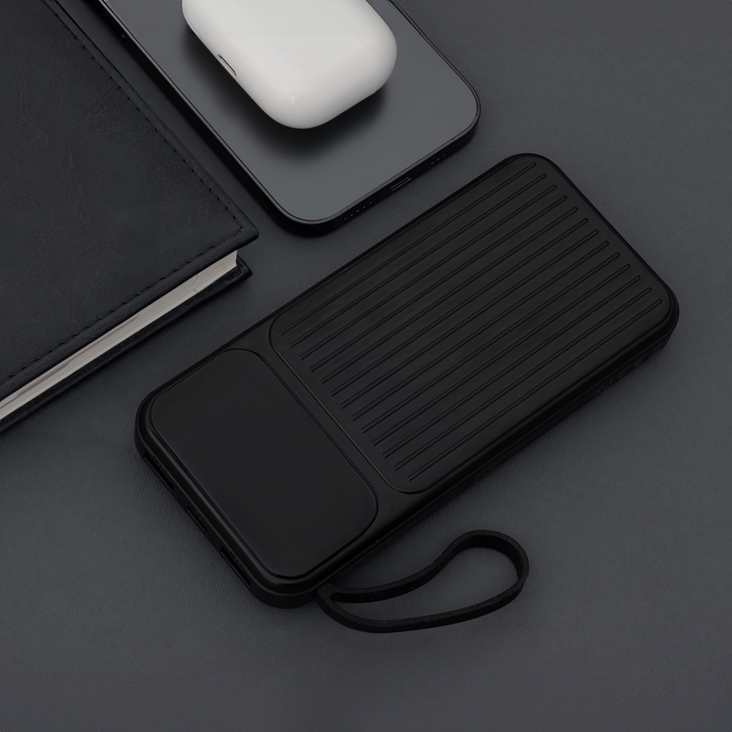 Zunanja baterija MaXlife MXPB-06, 10000mAh, 22.5W, QC + PD, 1 x Lightning - 2 x USB-A - 2 x USB-C, Črna
