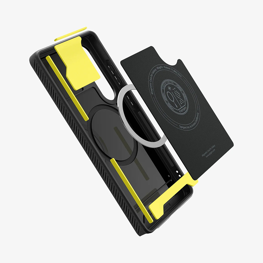 Ovitek MagSafe za Samsung Galaxy S25 Ultra S938, Spigen, Rugged Armor, Mat Črn ACS08951