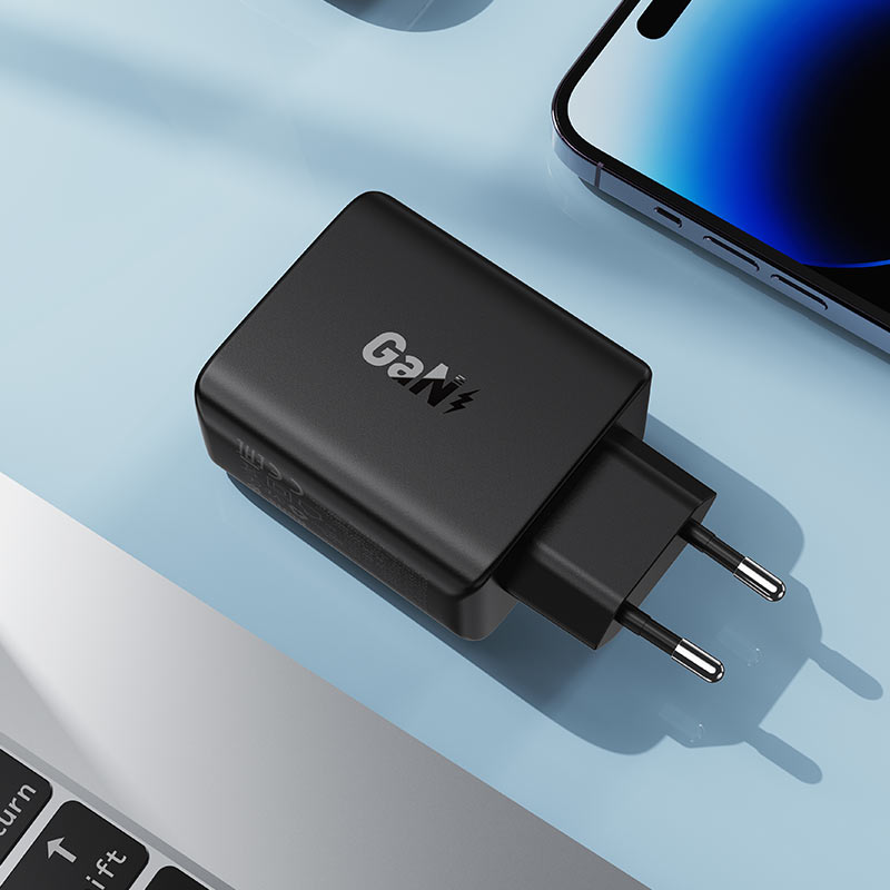 Omrežni polnilec Acefast A61, 45W, 3A, 2 x USB-A - 2 x USB-C, Črn