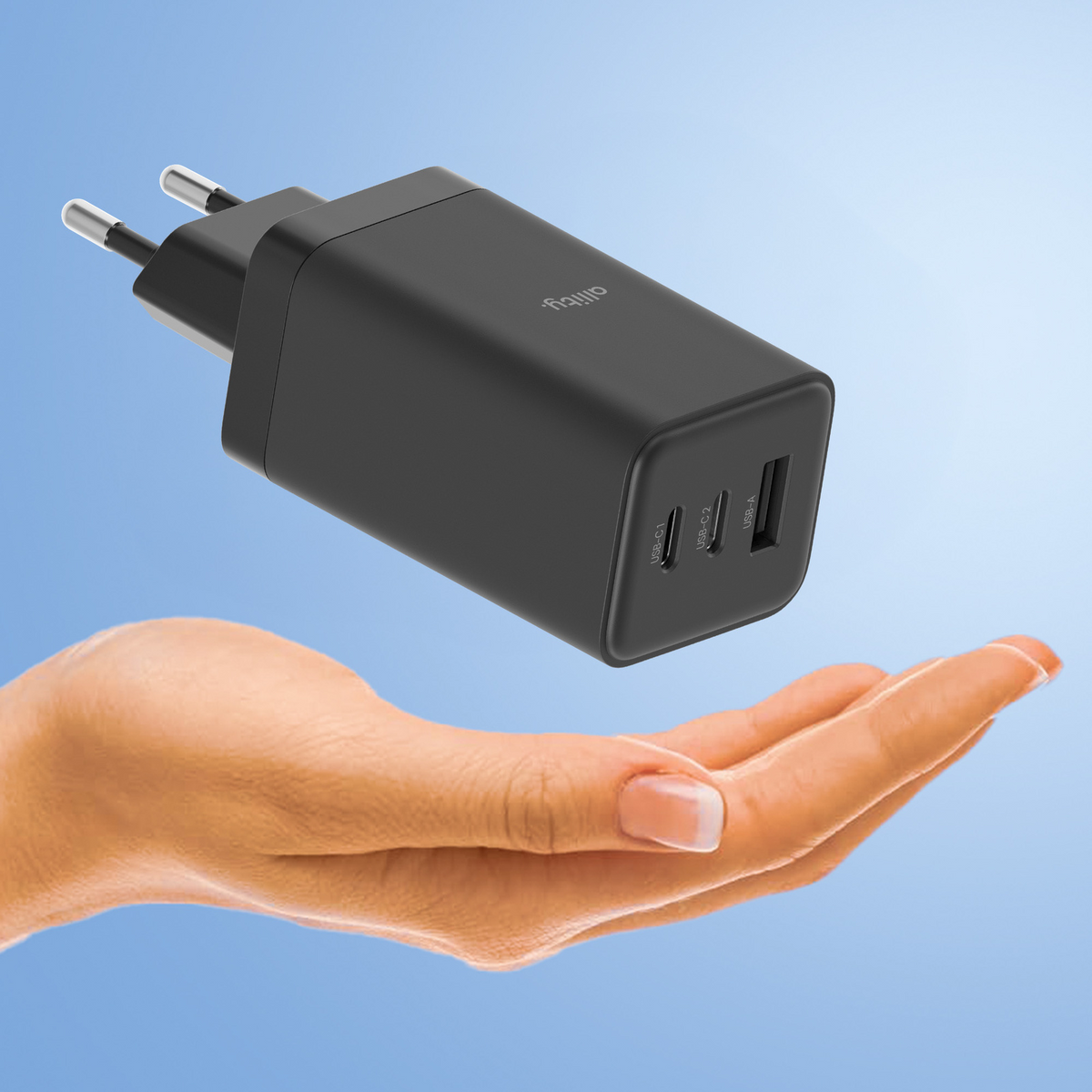 Polnilnik Allity omrežje. ATC-01-65WACC Fast, 65W, 3.25A, 1 x USB-A - 2 x USB-C, Črna