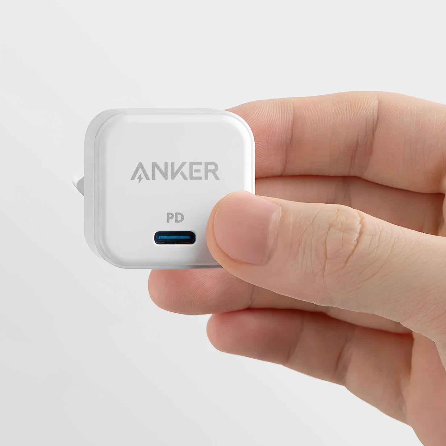 Anker PowerPort III Cube omrežni polnilnik, 20 W, 3A, 1 x USB-C, bela A2149G21