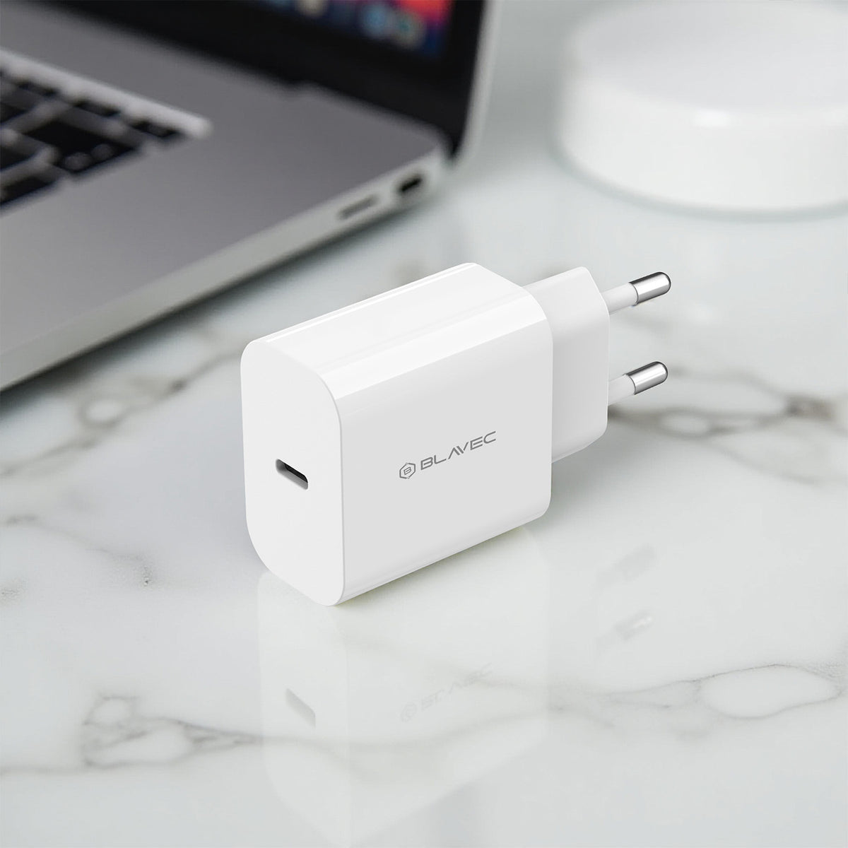 Polnilnik omrežja Blavec BC-7, 45W, 3A, 1 x USB-C, Bel