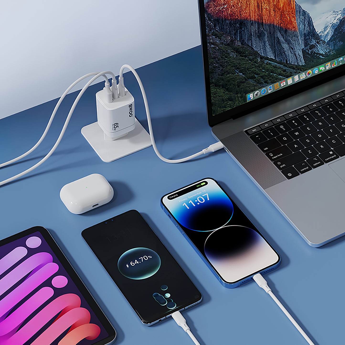 Polnilnik BWOO CDA147, 65W, 4.5A, 1 x USB-A - 2 x USB-C, Bel