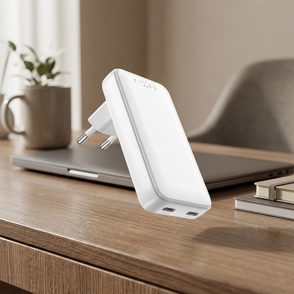Polnilnik Fixed Slim, 45W, 3A, 2 x USB-C, Bel