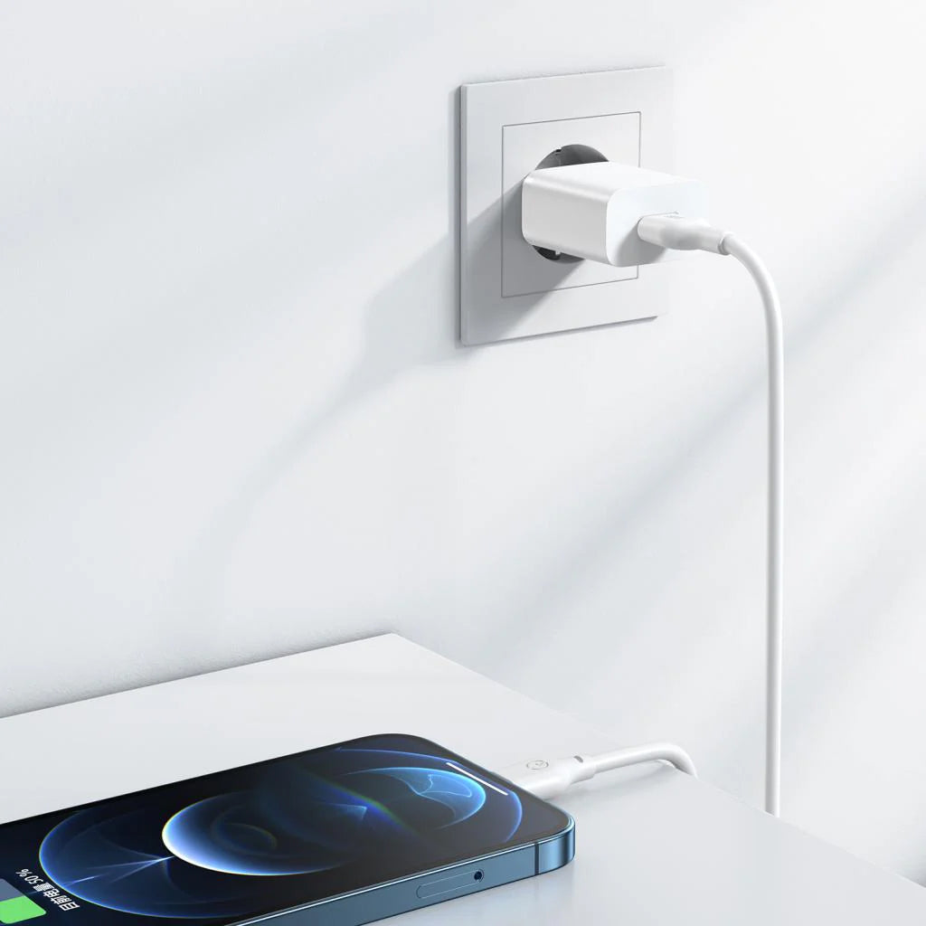Polnilnik omrežja XO Design L99, 12W, 2.4A, 1 x USB-A, Bel