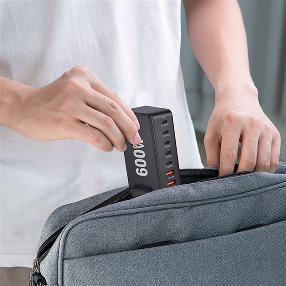 OEM postajni polnilec, 600W, 4 x USB-A - 4 x USB-C, Črn