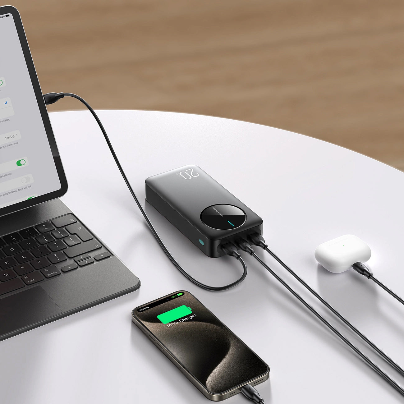 Zunanja baterija Joyroom JR-PBF14, 20000mAh, 12W, 1 x USB-C - 2 x USB-A, Črna