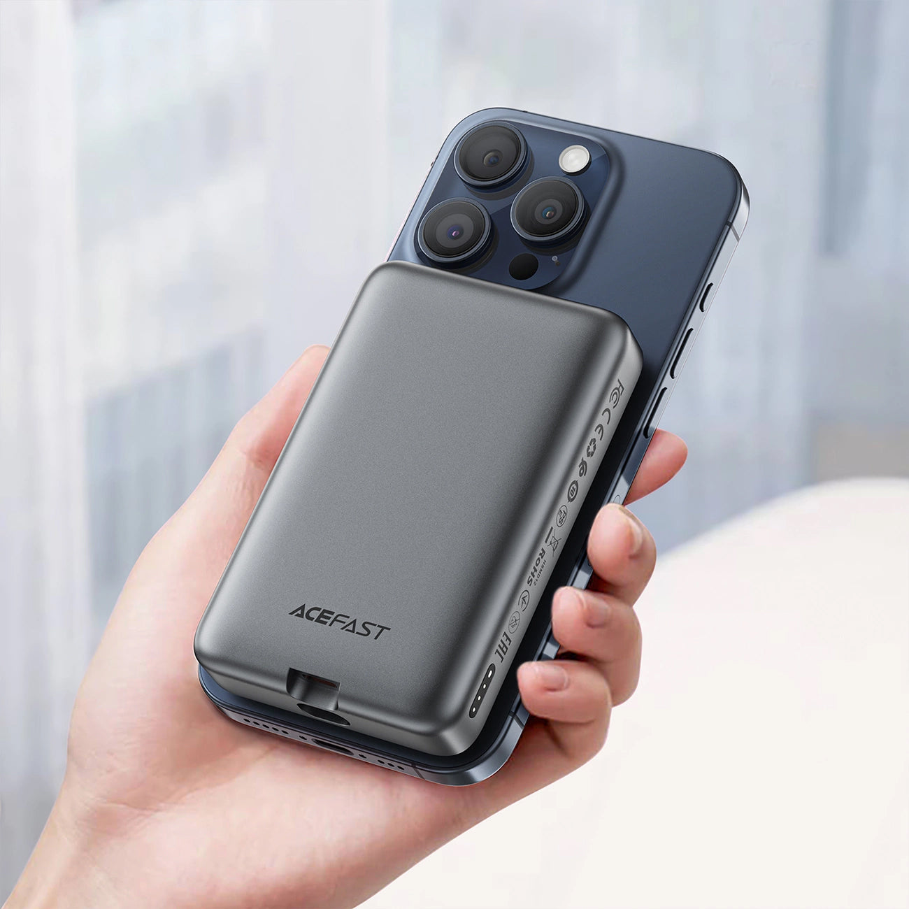 Zunanja baterija Acefast M10, 10000mAh, 30W, PD + FQI, 1 x QI - 2 x USB-C, črna