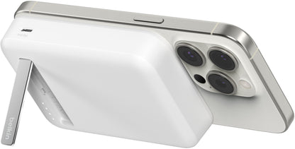 Brezžična zunanja baterija Belkin BoostCharge Pro s stojalom, 10000mAh, 15W, FQI, 1 x QI - 1 x USB-C, bela BPD008btWH