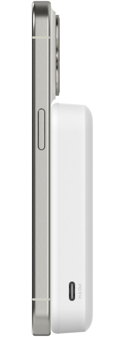 Brezžična zunanja baterija Belkin BoostCharge Pro s stojalom, 8000mAh, 15W, FQI, 1 x QI - 1 x USB-C, bela BPD007btWH