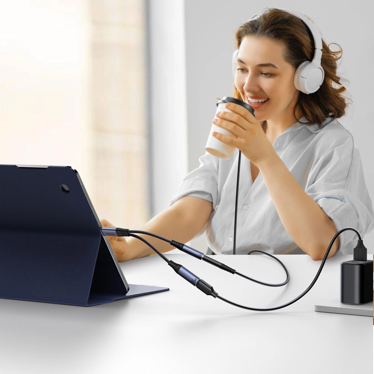 Avdio kabel USB-C - 3.5mm / USB-C Joyroom SY-C02, 0.14m, črn