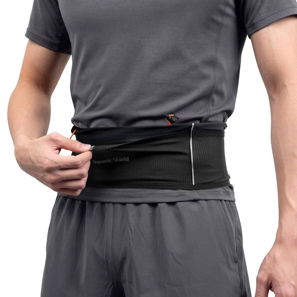 Tekaški pas Spigen Dynamic Shield A712, velikost M, črn AMP11676