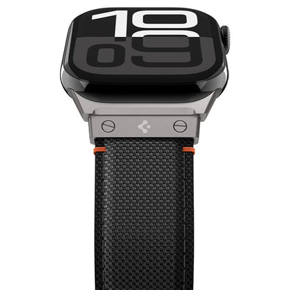 Trak Spigen Classic Fit za Apple Watch 49mm / 46mm / 45mm / 44mm / 42mm serije, črna AMP09304