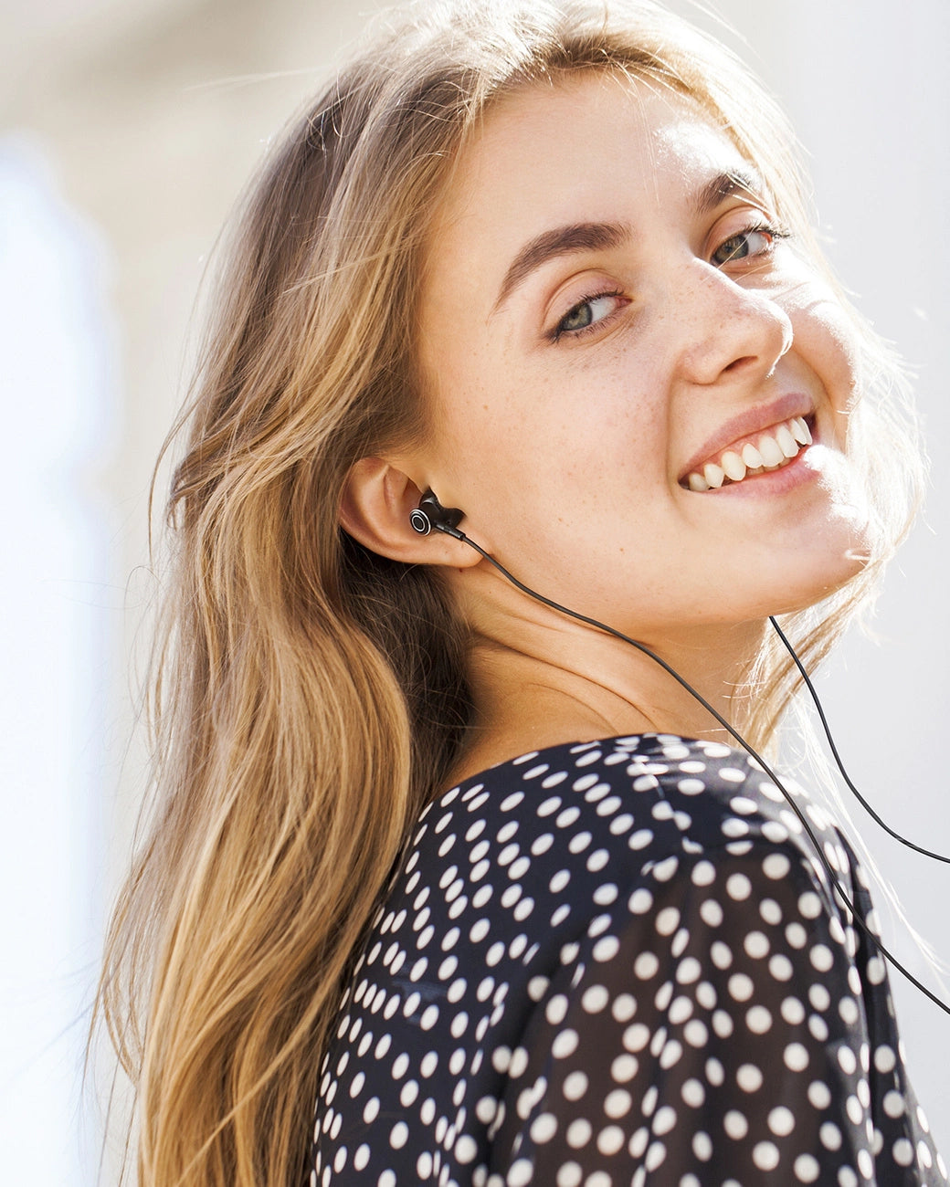 Handsfree USB-C Joyroom JR-EC07, Črna