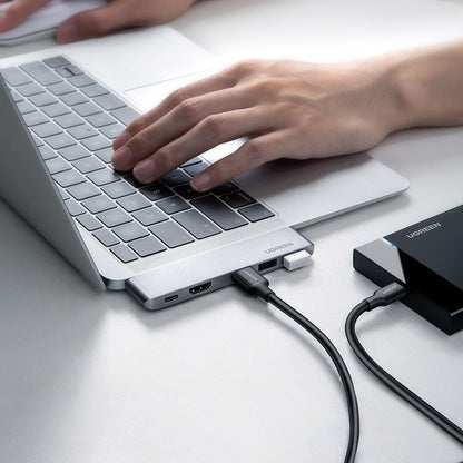 USB-C UGREEN razširitveni razdelilec za Apple MacBook Pro / Air serijo, 3 x USB-A 3.0 - 1 x USB-C - 1 x HDMI, Siva