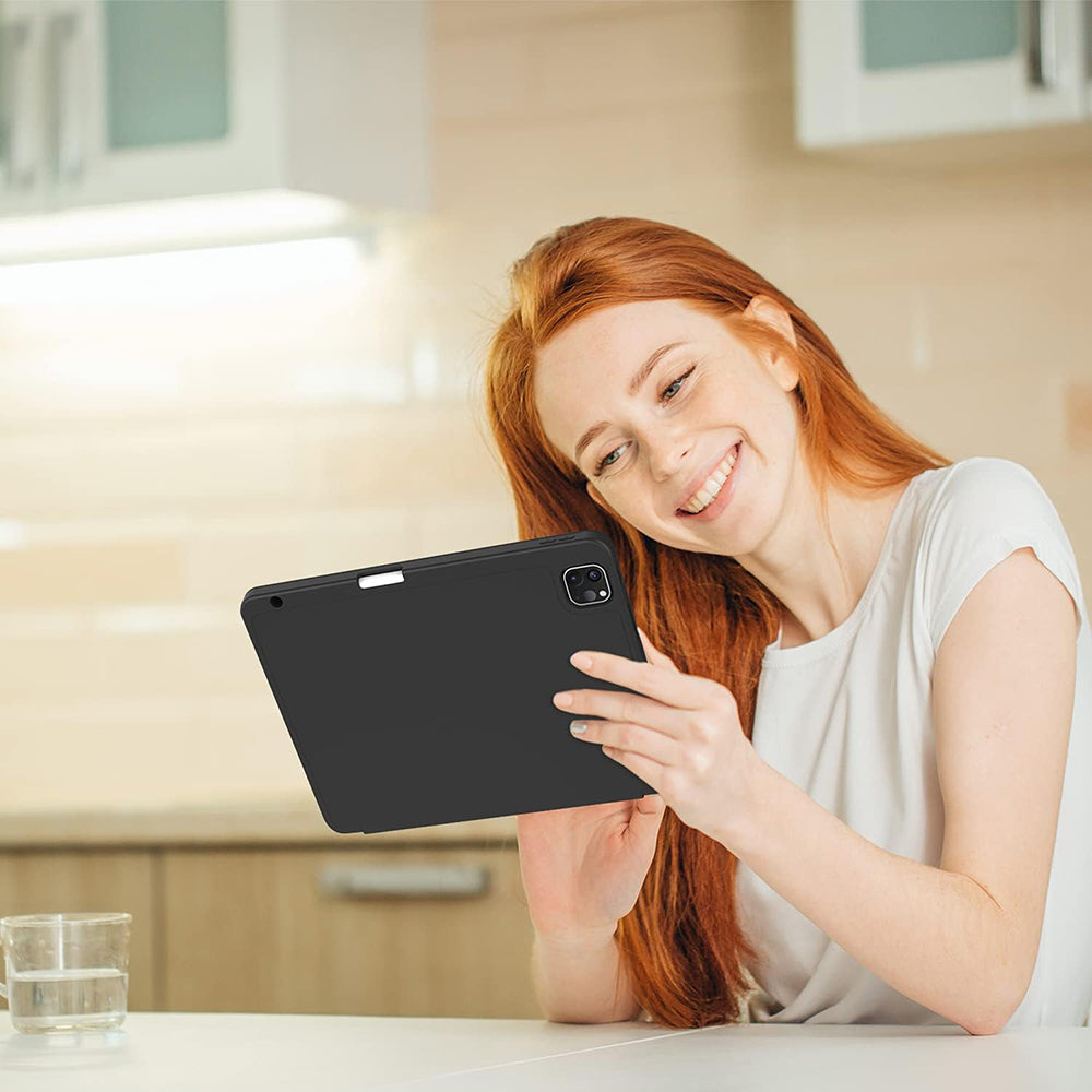 Ovitek za Apple iPad Pro 11 (2022) / Pro 11 (2021) / Pro 11 (2020) / Pro 11 (2018), Techsuit, Flex Trifold, Črn