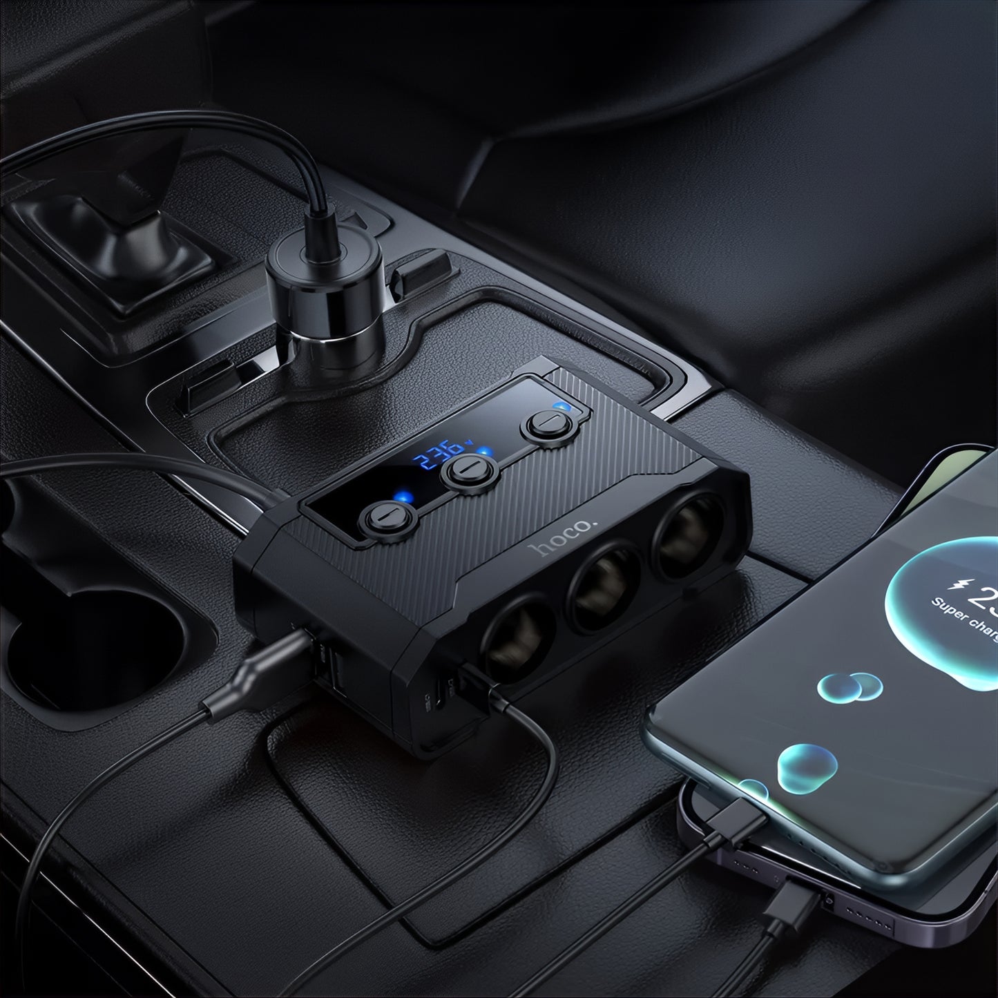 Avtomobilski polnilec HOCO Z64, 15.5W, 3.1A, 2 x USB-A - 2 x USB-C - 3 x Razširitev vžigalnika, Črn