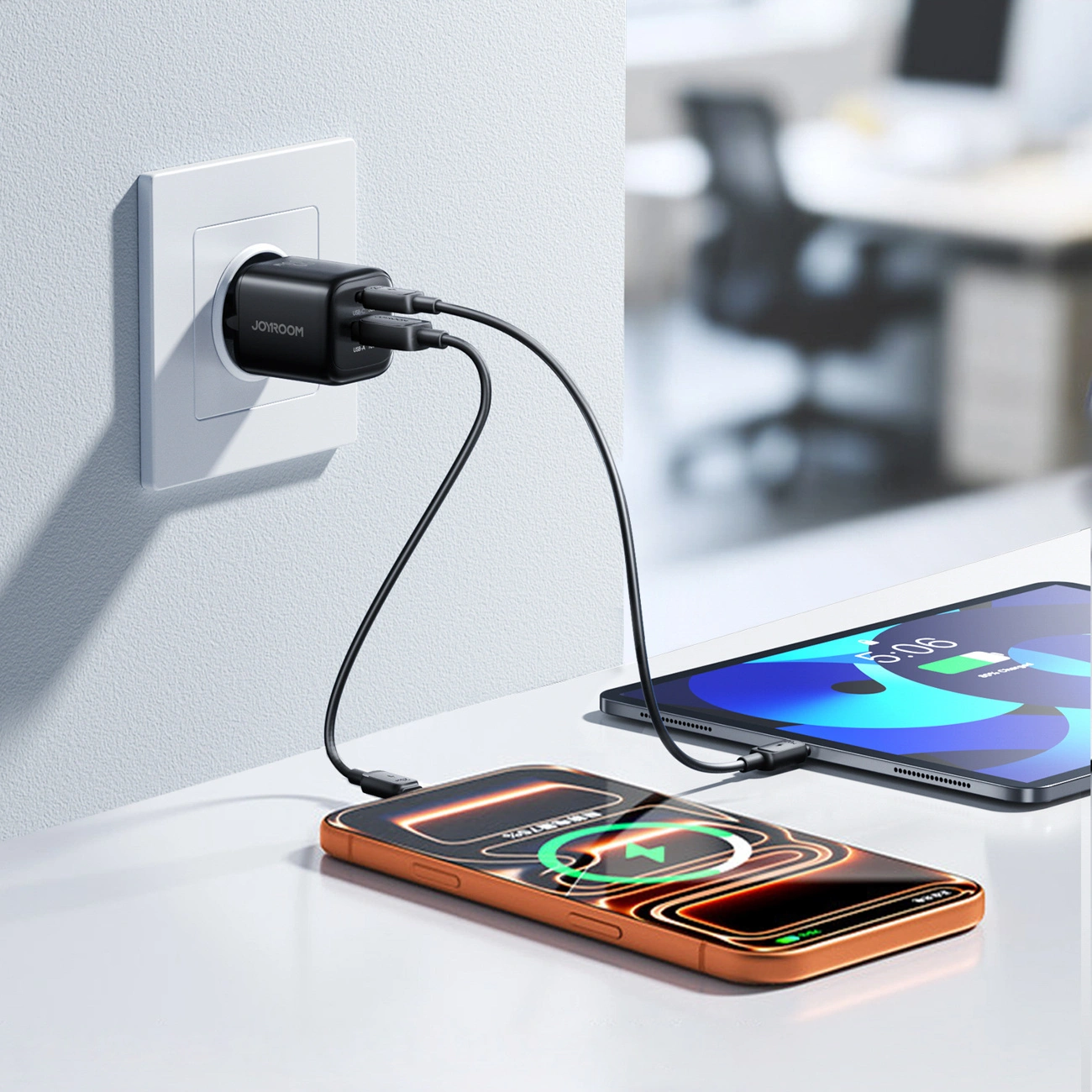 Polnilnik Joyroom JR-TG7 z Lightning kablom, 33W, 3A, 1 x USB-A - 1 x USB-C, črn