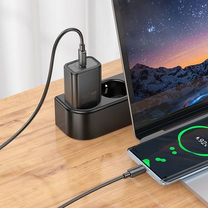 Polnilnik omrežja s kablom USB-C HOCO N60, 20W, 3A, 1 x USB-C, črn
