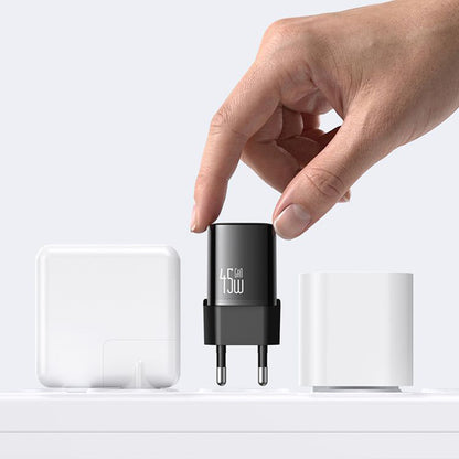 Omrežni polnilec z USB-C kablom Mcdodo Nano CH-4432, 45W, 3A, 1 x USB-C, bel