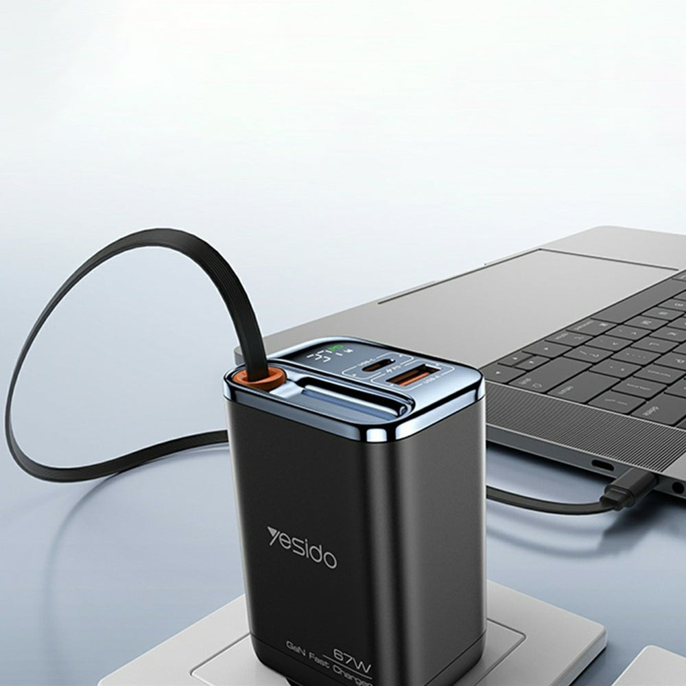 Polnilnik omrežja z USB-C kablom Yesido YC100 Display, 67W, 3.35A, 1 x USB-A - 1 x USB-C, črn