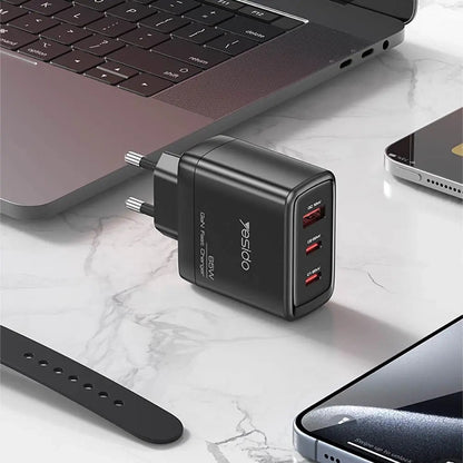 Polnilnik omrežja z USB-C kablom Yesido YC144C, 65W, 3.25A, 1 x USB-A - 2 x USB-C, črn