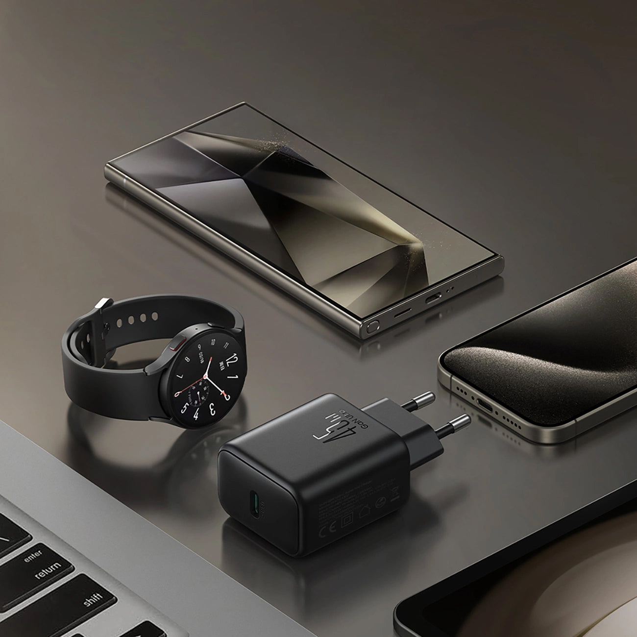 Polnilnik Joyroom JR-TCG13, 45W, 3A, 1 x USB-C, črn