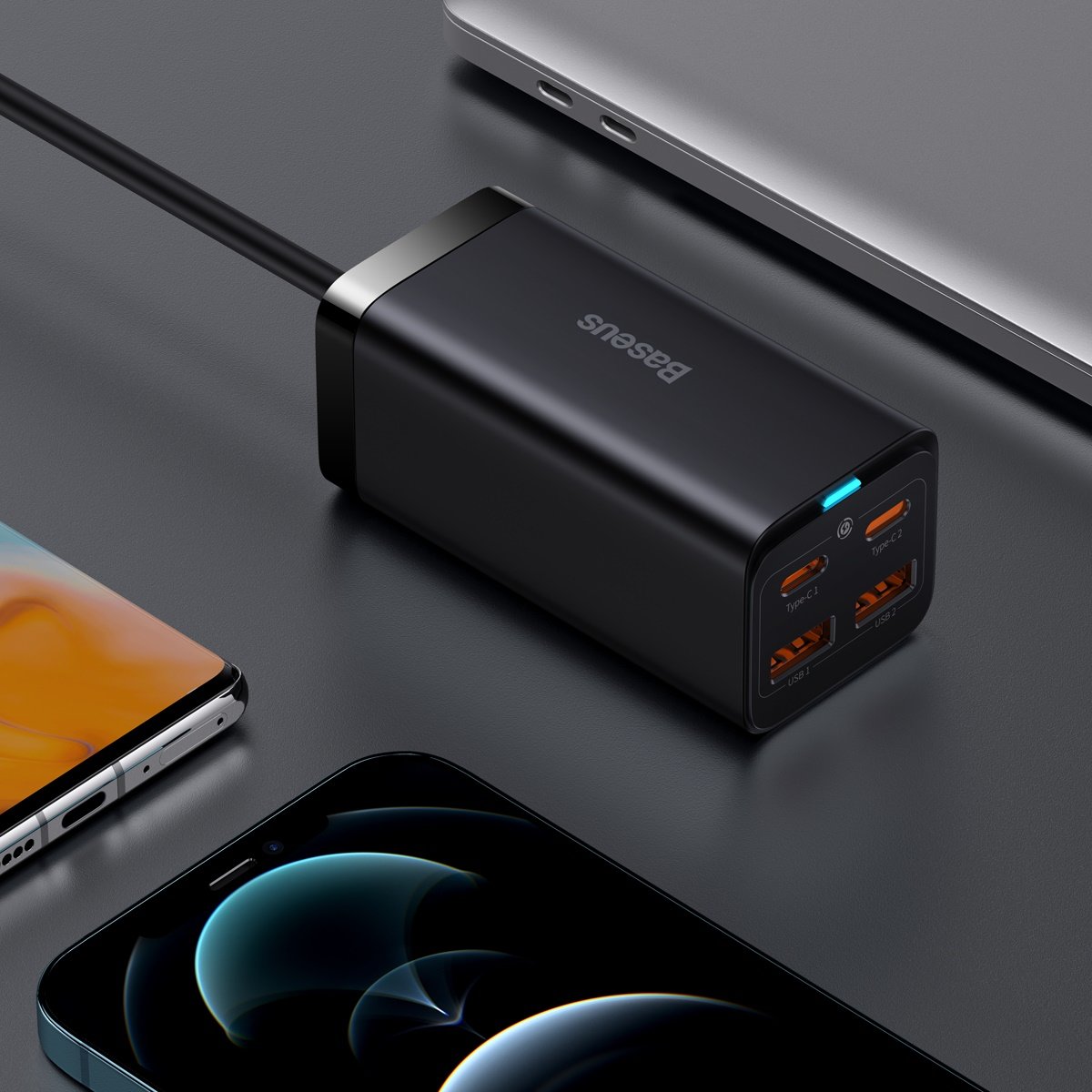 Polnilna postaja USB-C Baseus GaN3 Pro, 100W, 5A, 2 x USB-A - 2 x USB-C, črna, ponovno zapakirano CCGP000101