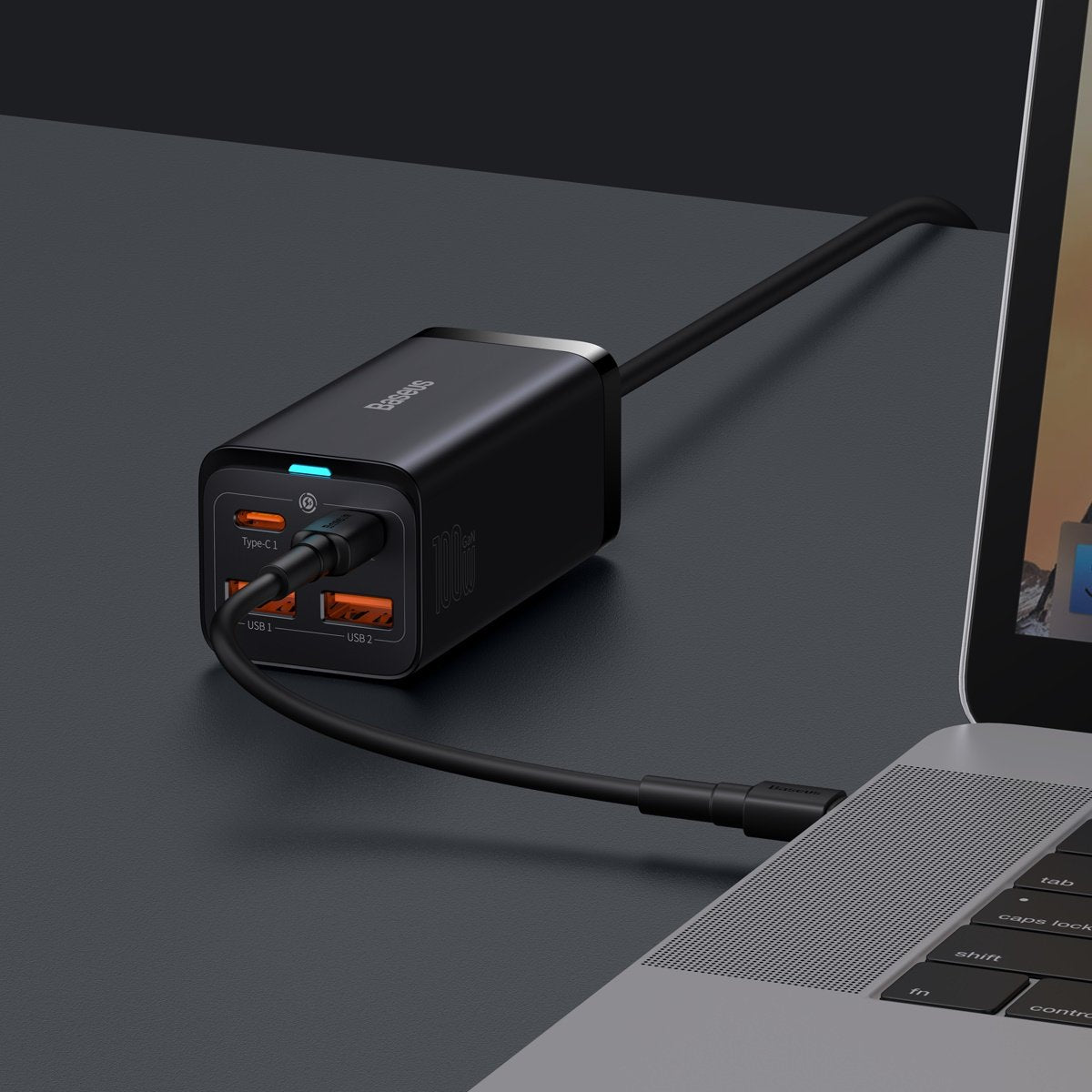 Polnilna postaja USB-C Baseus GaN3 Pro, 100W, 5A, 2 x USB-A - 2 x USB-C, črna, ponovno zapakirano CCGP000101